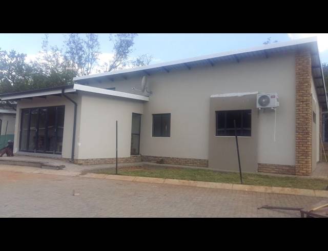 2 BEDROOM HOUSE FOR SALE IN WIGWAM